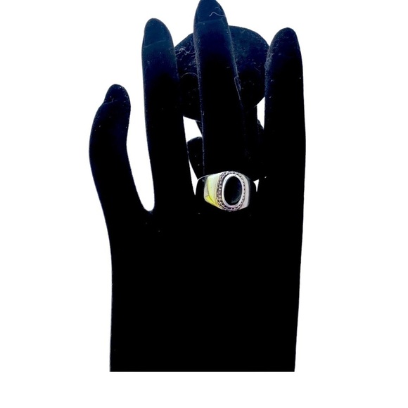 Navajo Ring .925 Silver Black Onyx Native American Artist.  Size 9.5 - Picture 1 of 7